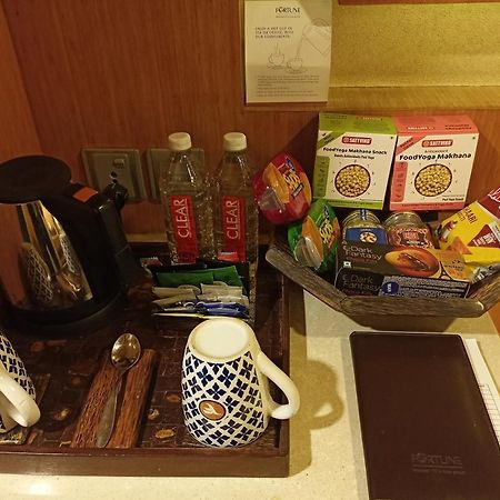 Fortune Select Sg Highway, Ahmedabad - Member Itc Hotels' Group Esterno foto