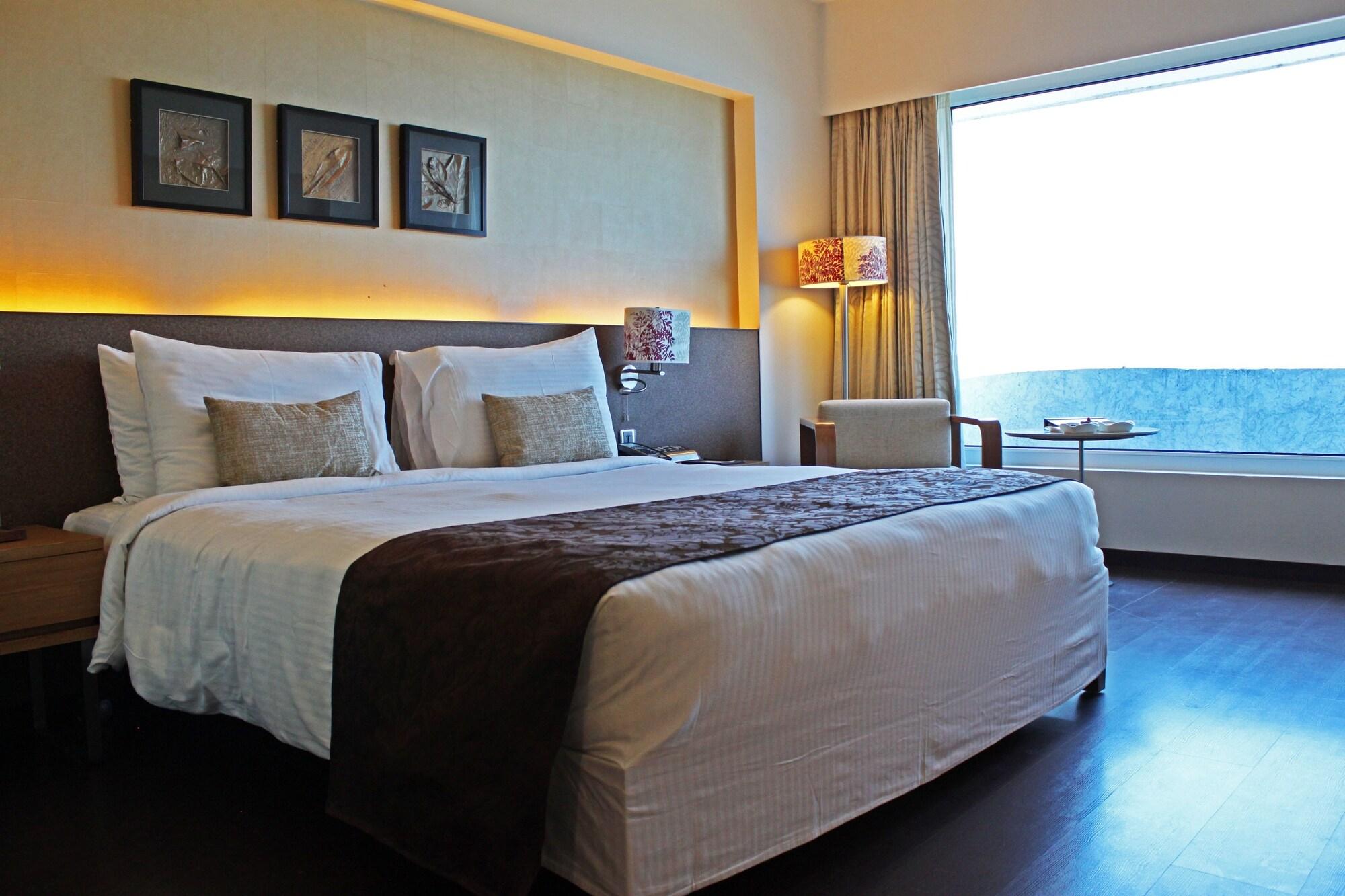 Fortune Select Sg Highway, Ahmedabad - Member Itc Hotels' Group Esterno foto